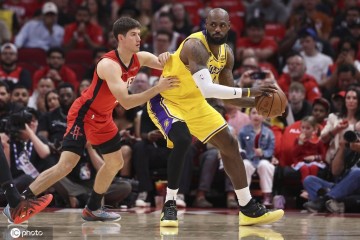 湖人绝境脱险詹姆斯成仙 火箭再输将丢掉最后尊严